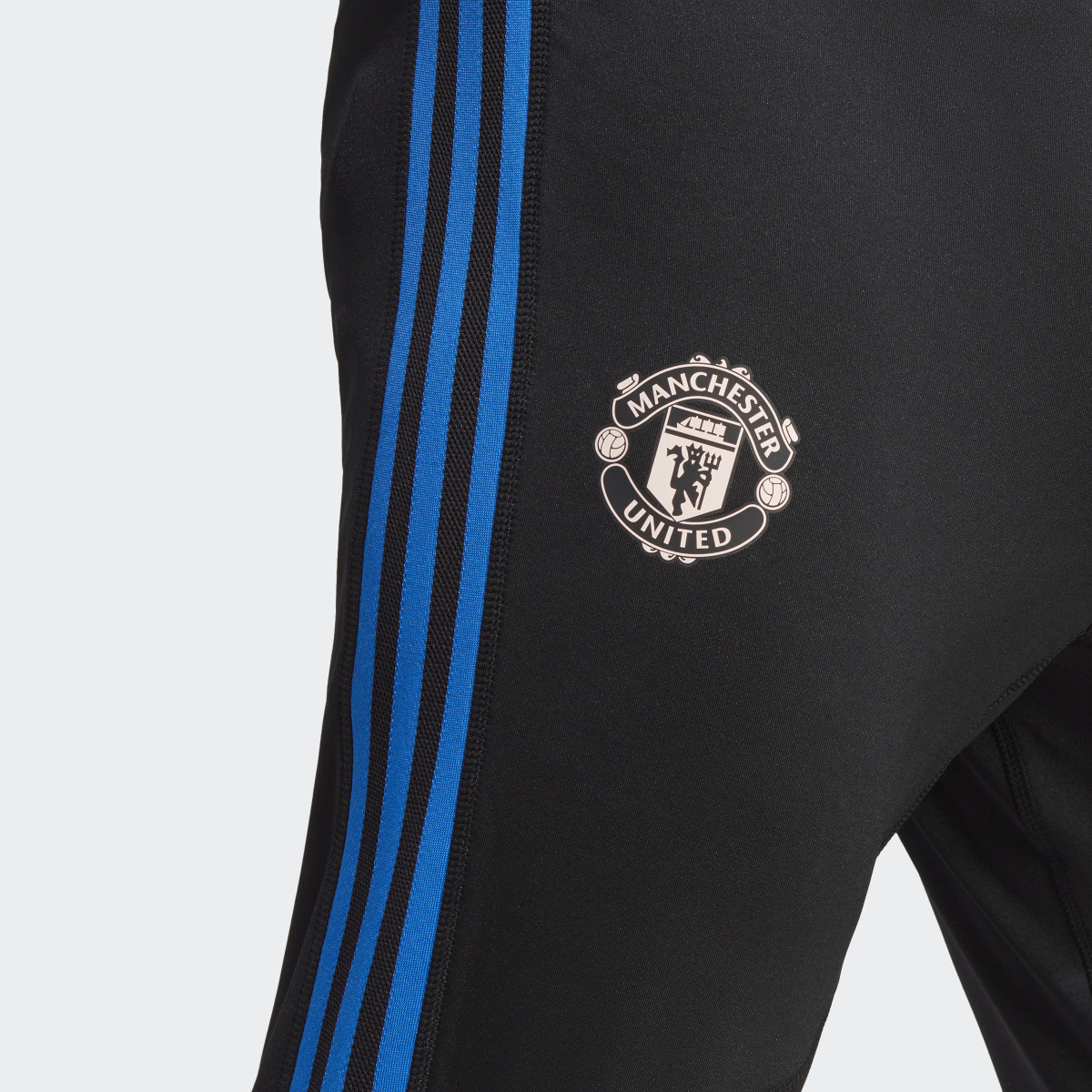 Adidas Manchester United Condivo 22 Pro Hose. 5