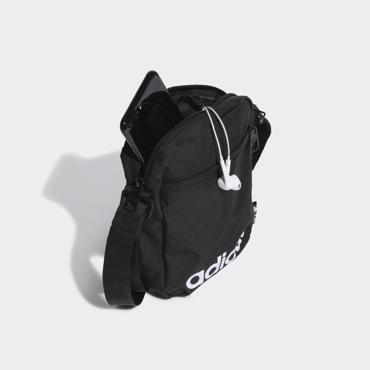 Adidas Bolsa Essentials. 5