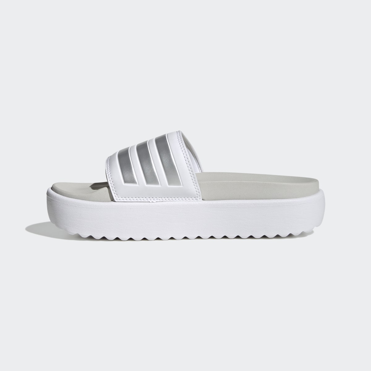 Adidas Chancla Adilette Platform. 7