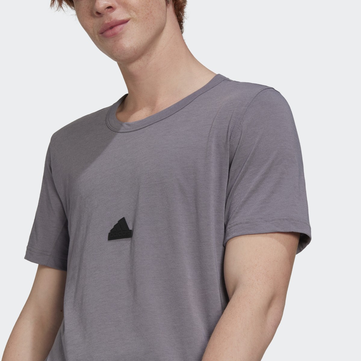 Adidas T-Shirt. 9