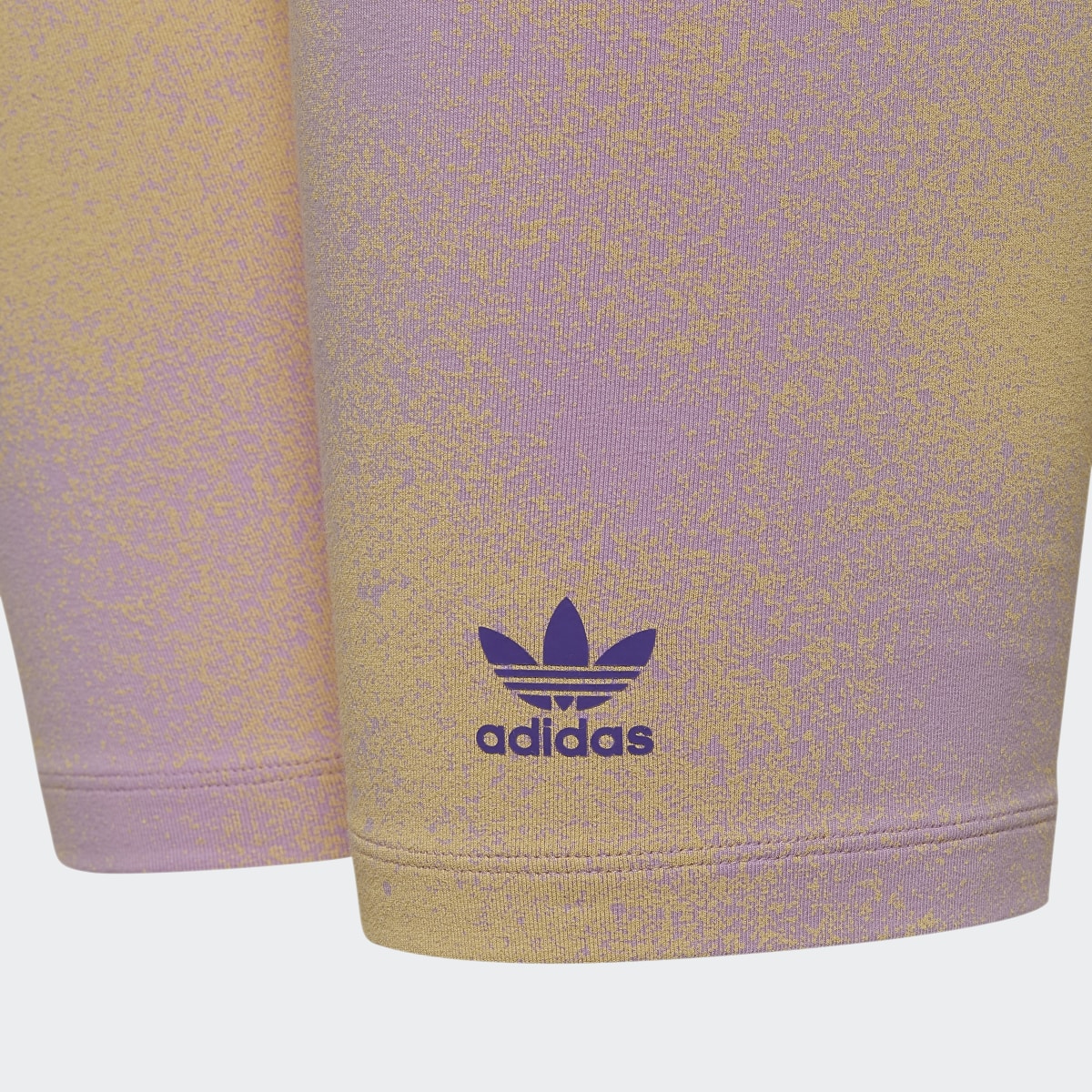 Adidas Graphic Print Radlerhose. 5