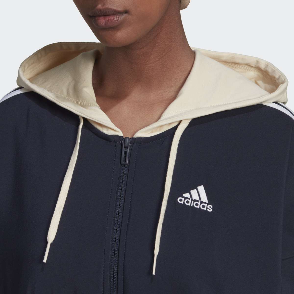 Adidas Essentials 3-Streifen Colourblock Kapuzenjacke. 6