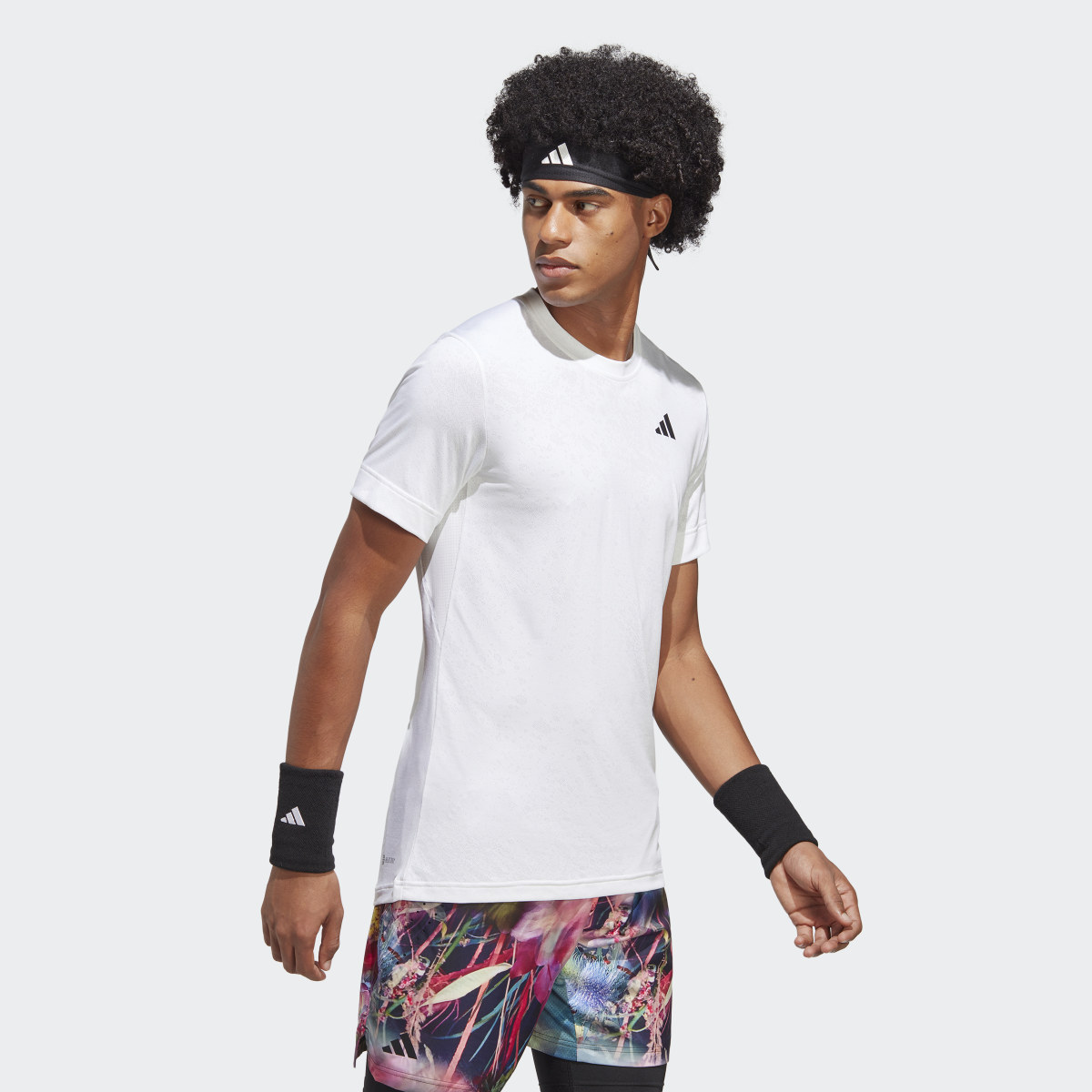 Adidas T-shirt da tennis FreeLift. 5