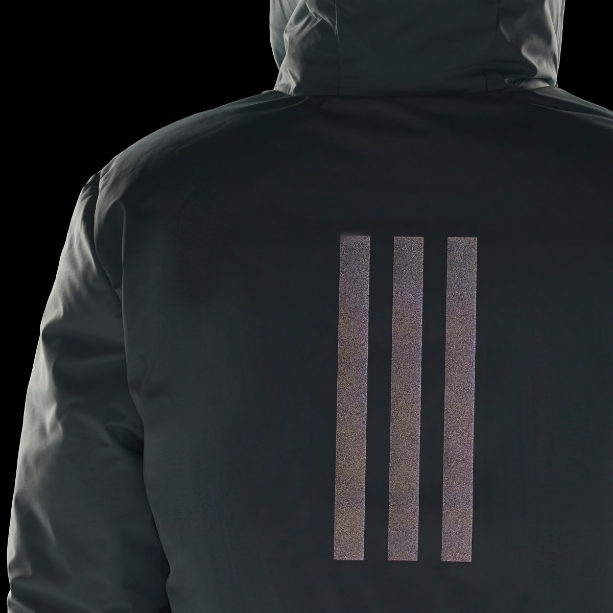 Adidas Traveer COLD.RDY Jacket. 10
