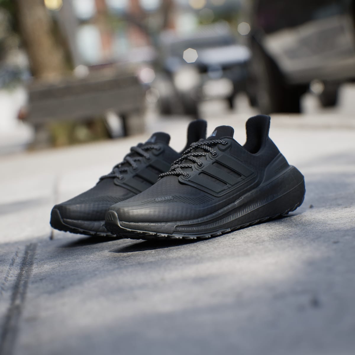 Adidas Zapatilla Ultraboost Light COLD.RDY 2.0. 5