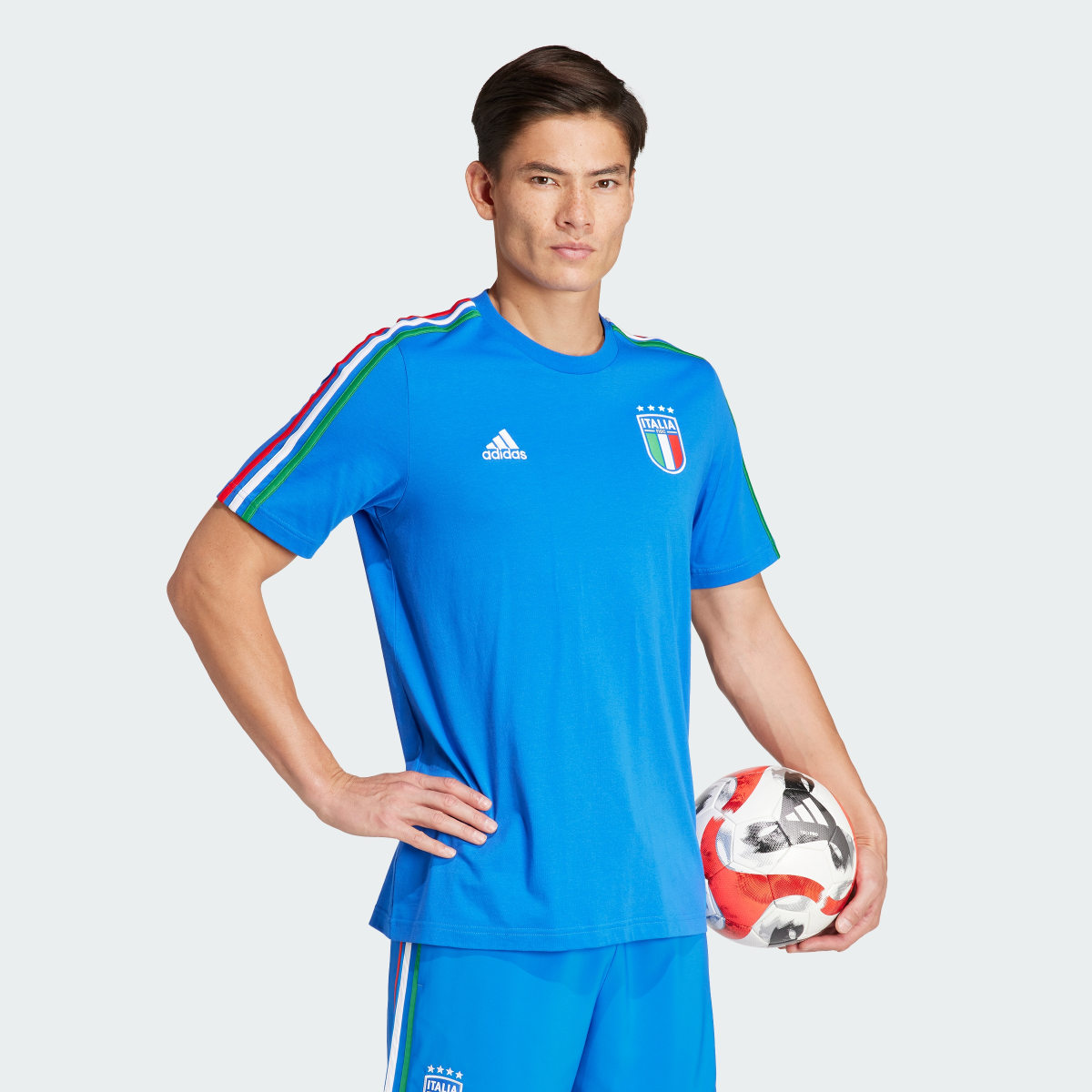 Adidas Camiseta Italia DNA 3 bandas. 4