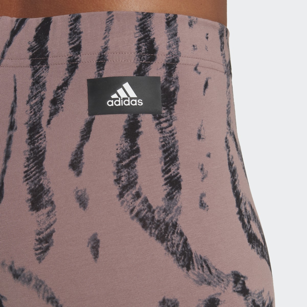 Adidas Legging imprimé animal Future Icons. 5