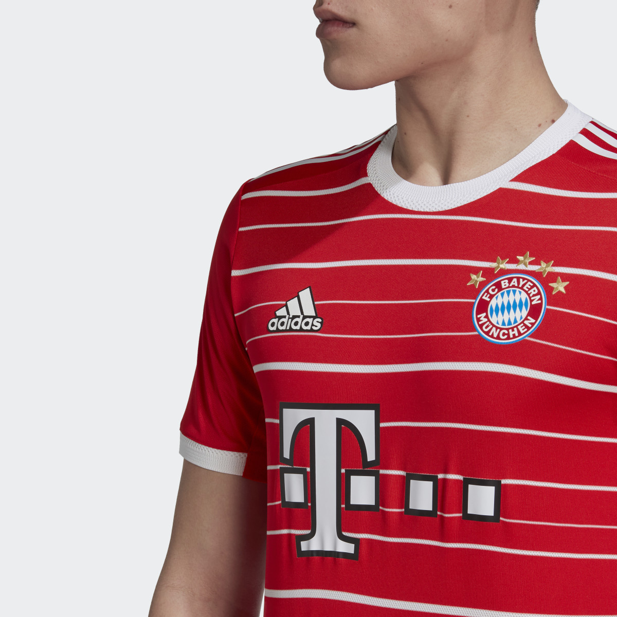 Adidas Camisola Principal Oficial 22/23 do FC Bayern München. 7