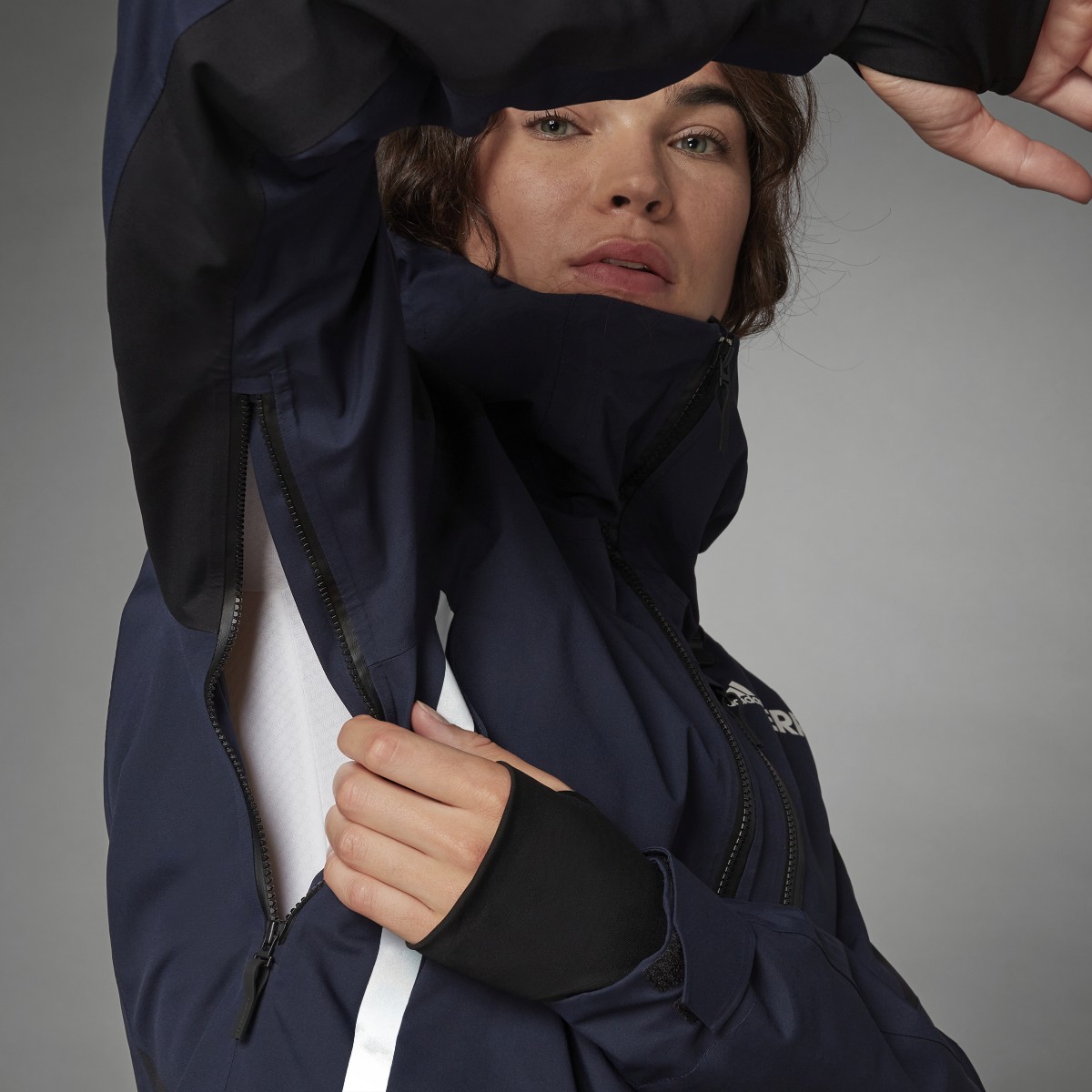 Adidas Terrex MYSHELTER Snow 2-Layer Insulated Jacket. 9