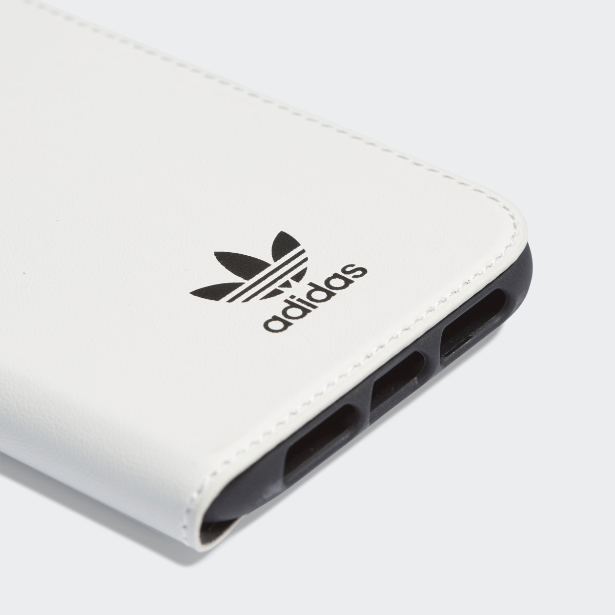 Adidas Capa Booklet Samba – iPhone de 6,1 polegadas de 2019. 4