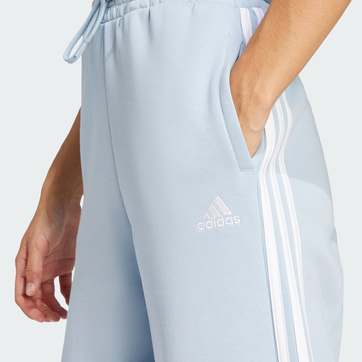 Adidas Essentials 3-Stripes Fleece Wide Pants. 5