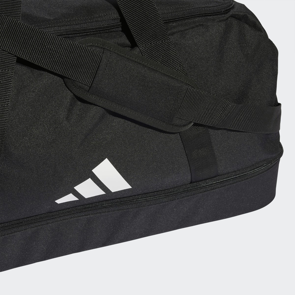 Adidas Bolsa de deporte grande Tiro League. 6