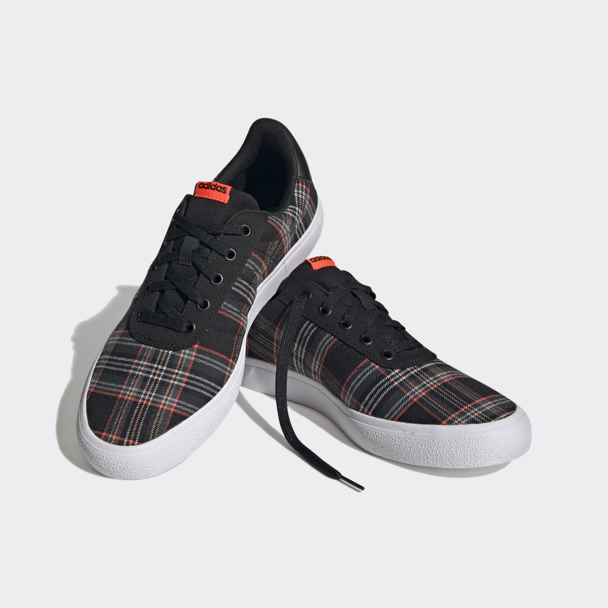 Adidas Vulc Raid3r Lifestyle Skateboarding 3-Streifen Branding Schuh. 5