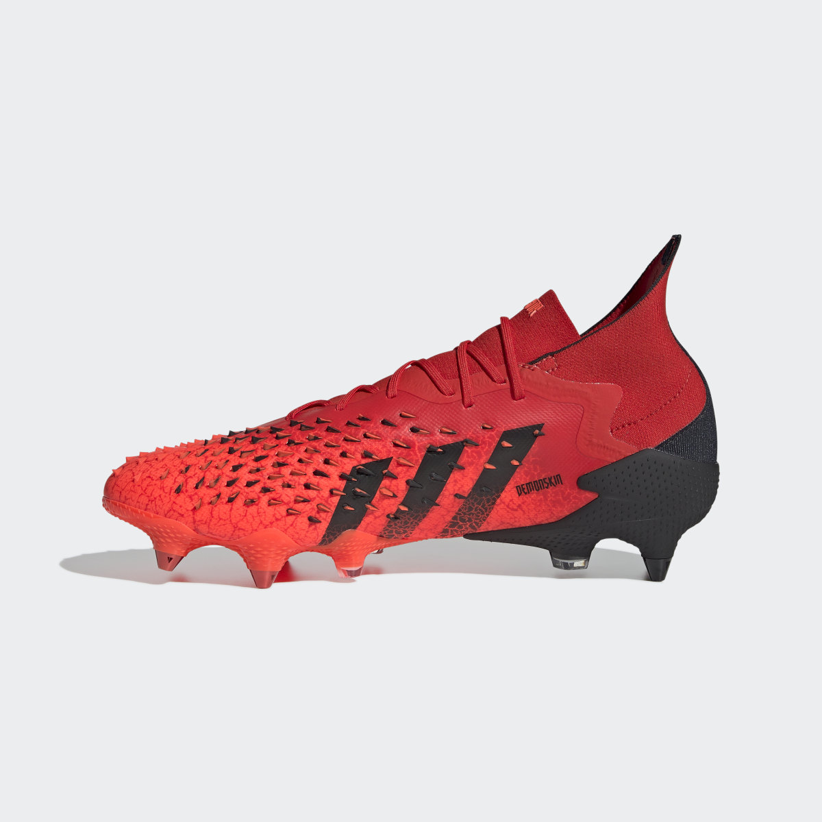 Adidas PREDATOR FREAK .1 SG. 8