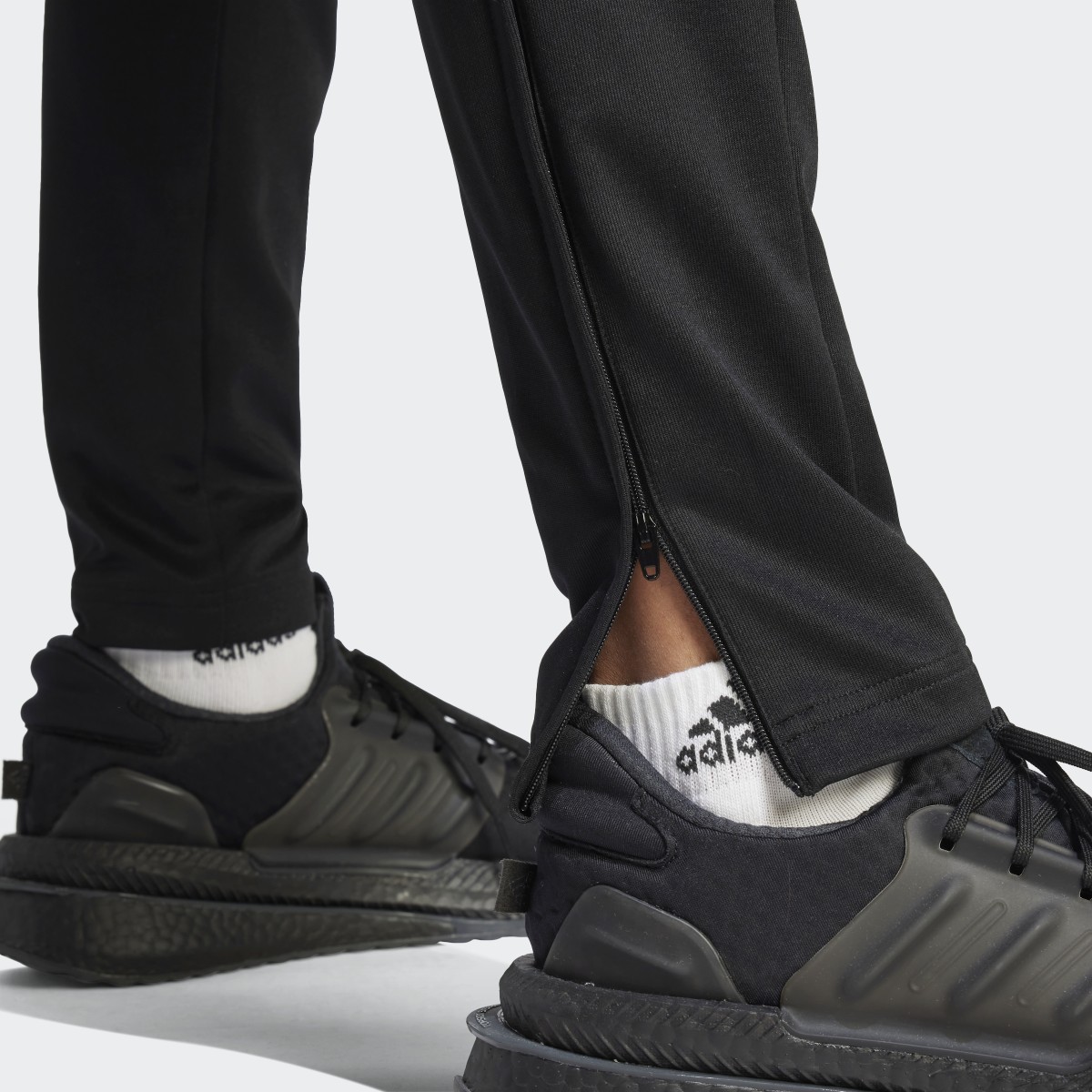 Adidas Pantalón Tiro. 6