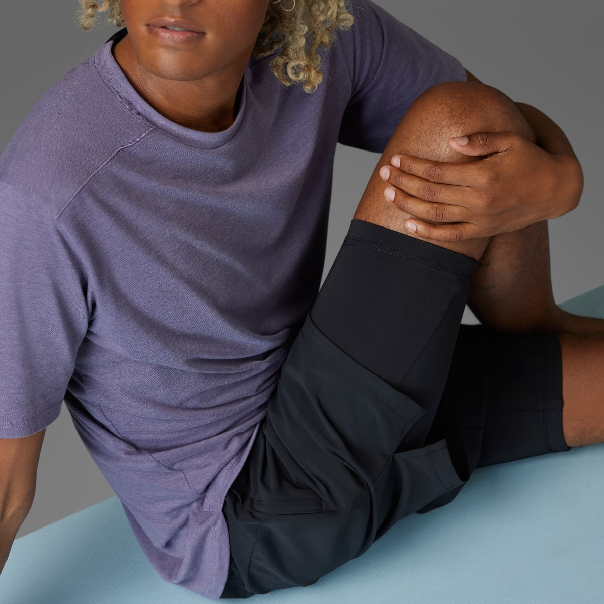 Adidas Yoga Premium Training Two-in-One Şort. 7