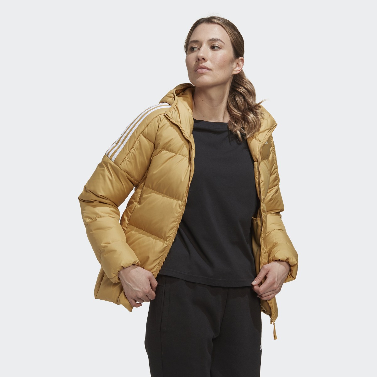 Adidas Chaqueta de plumón con capucha Essentials Midweight. 4