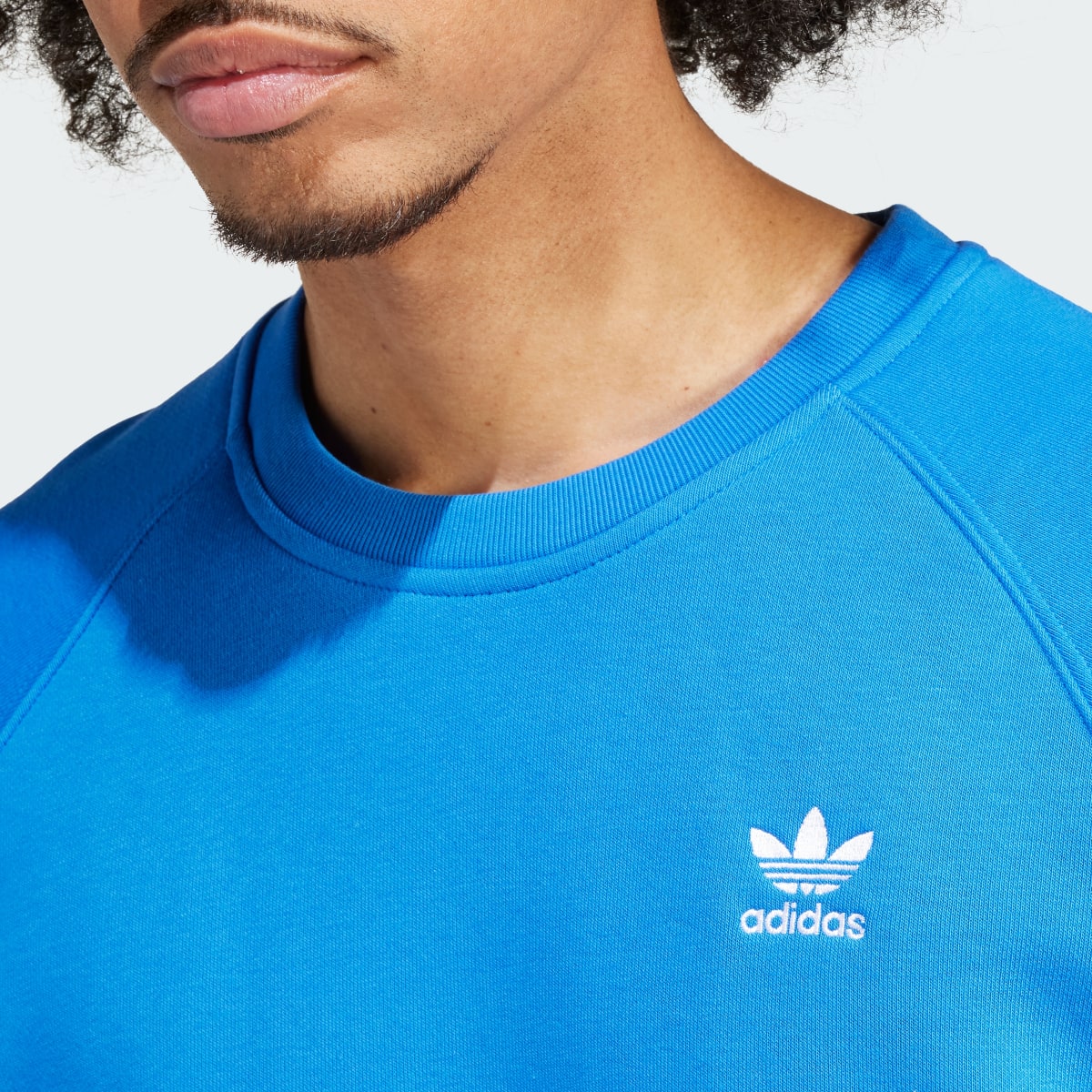 Adidas Trefoil Essentials Crewneck. 5