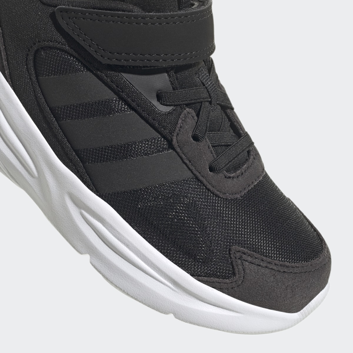 Adidas Chaussure à lacets élastiques et scratch sur le dessus Ozelle Running Lifestyle. 9