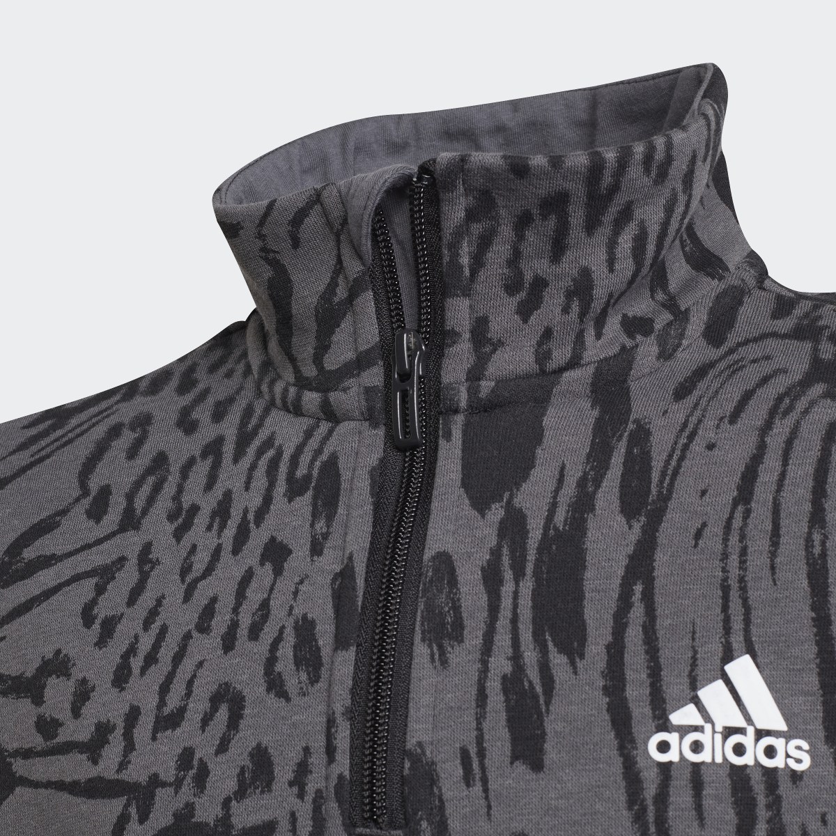 Adidas Future Icons Hybrid Animal Print Cotton Loose Half-Zip Kleid. 4