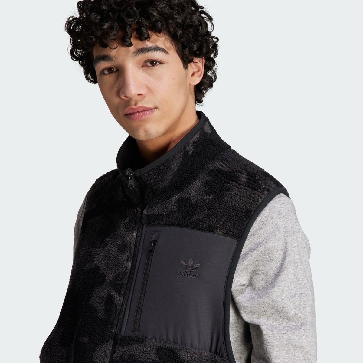 Adidas Graphics Camo Reversible Fleece Vest. 9
