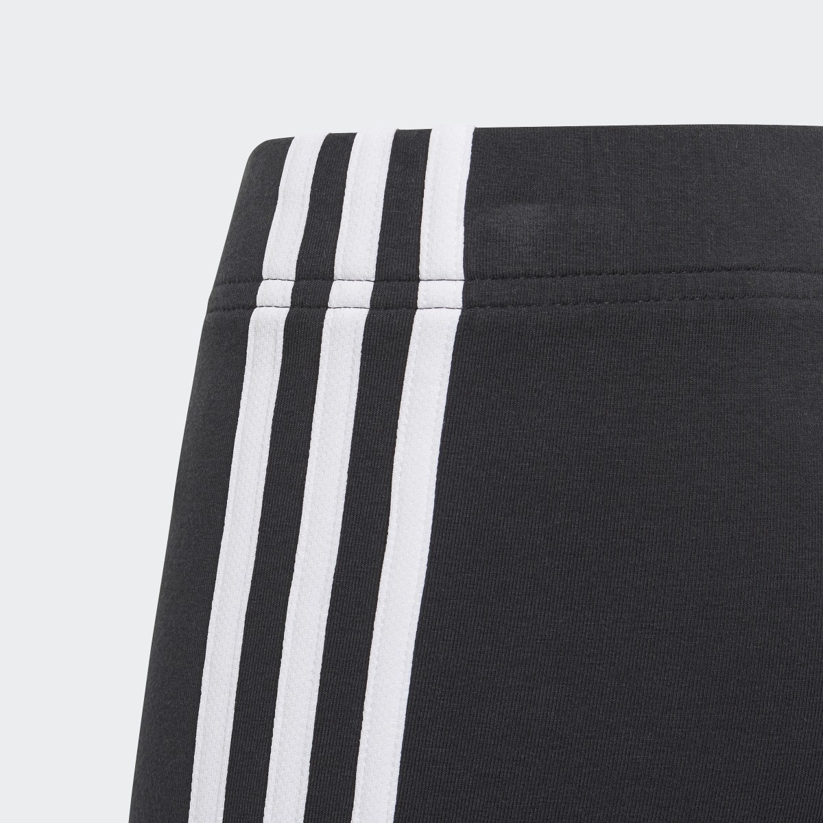 Adidas Calções Justos 3-Stripes Essentials. 5