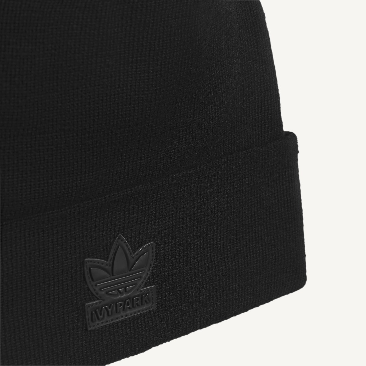 Adidas Bonnet. 5