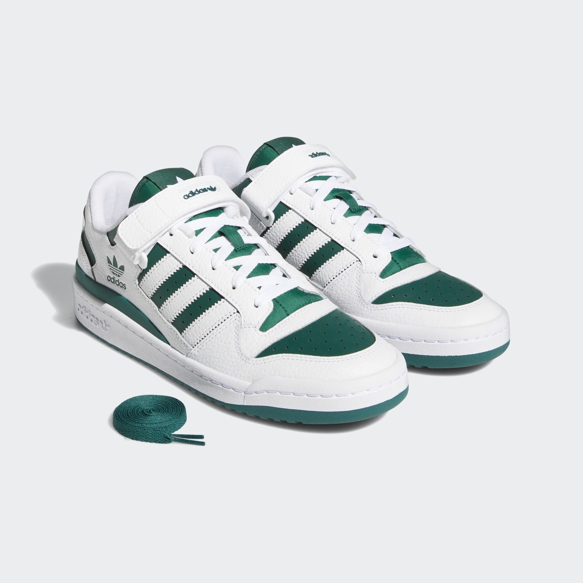 Adidas Chaussure Forum Low. 4