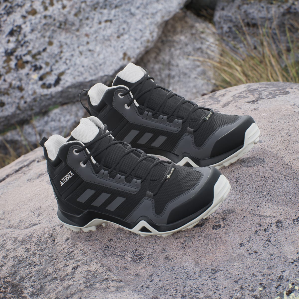 Adidas Buty Terrex AX3 Mid GORE-TEX Hiking. 5