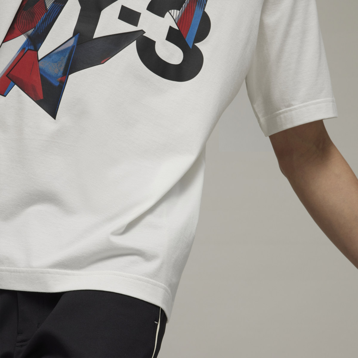 Adidas Y-3 Graphic Tee. 8