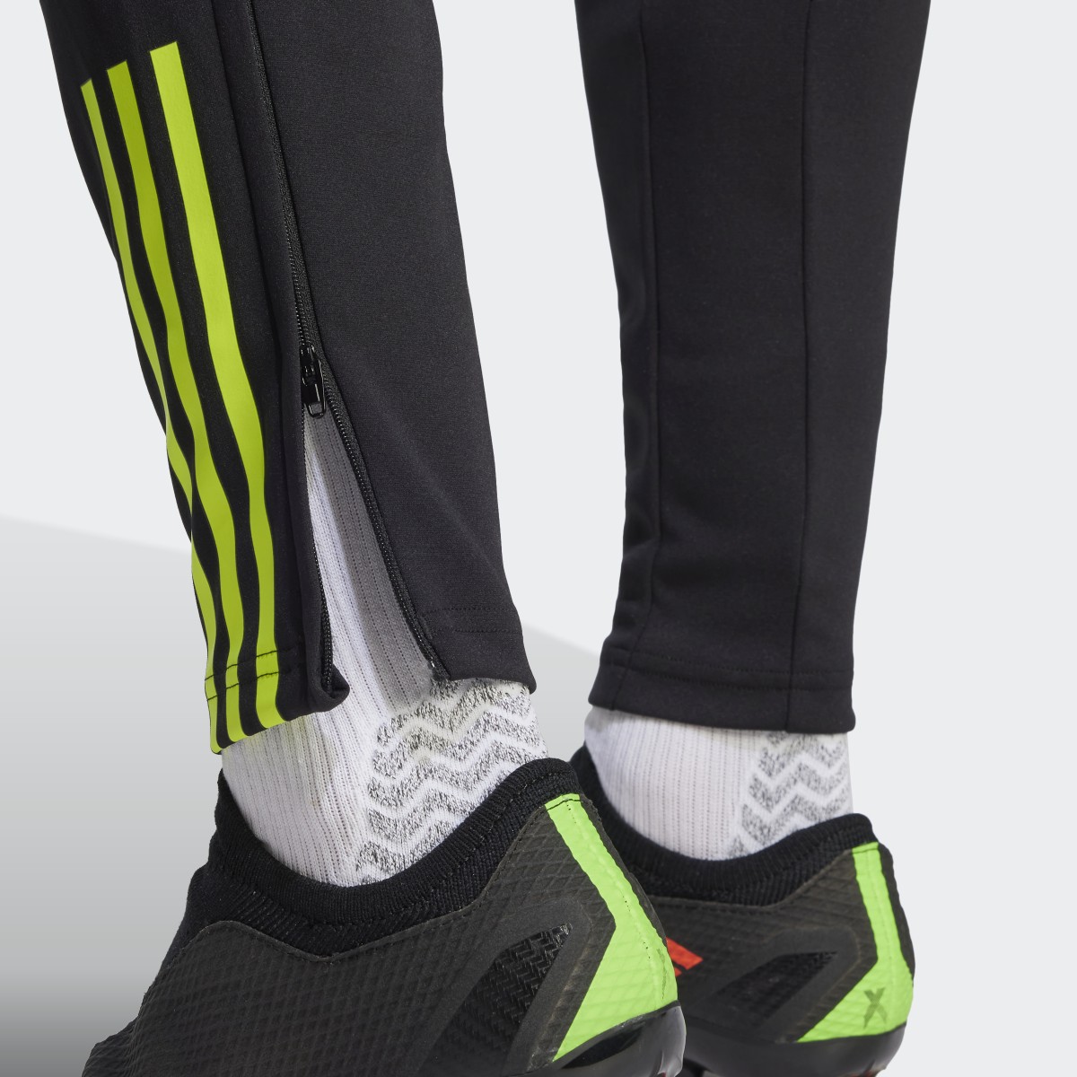 Adidas Arsenal Tiro 23 Training Pants. 7