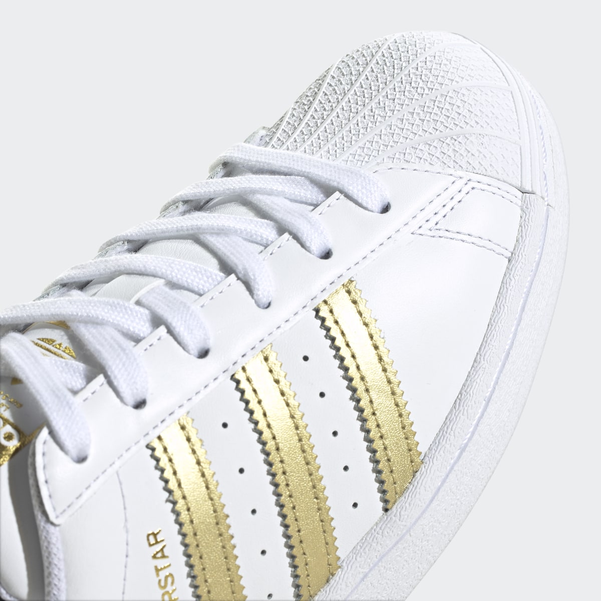 Adidas Chaussure Superstar. 11