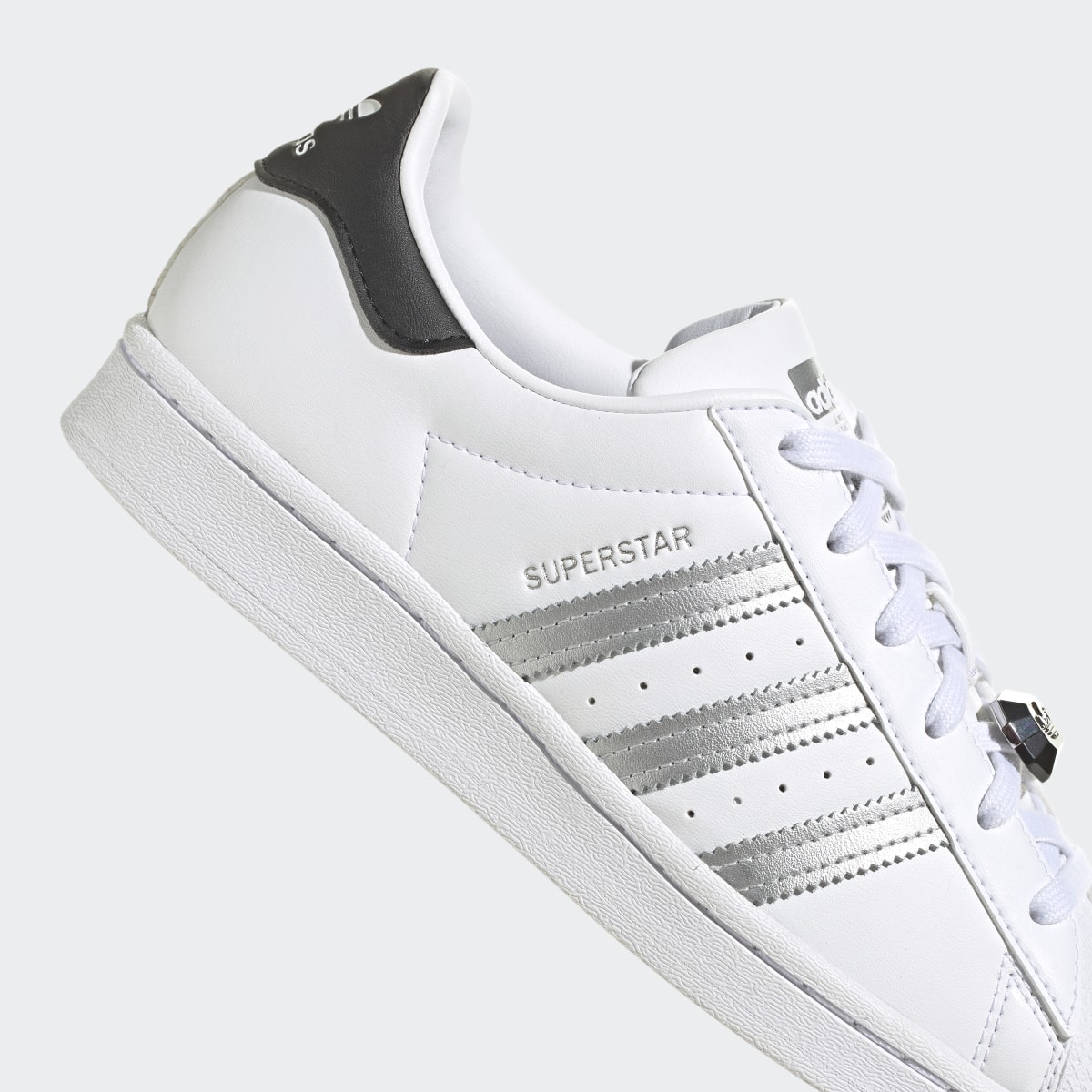 Adidas Sapatilhas Superstar. 12