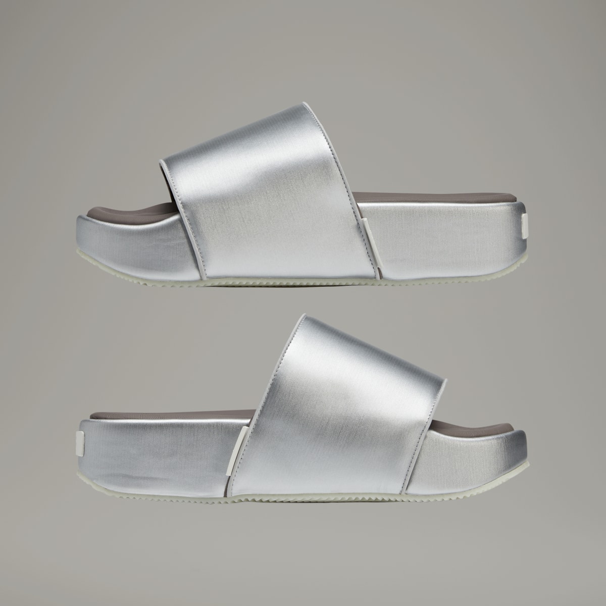 Adidas Y-3 SLIDE. 9