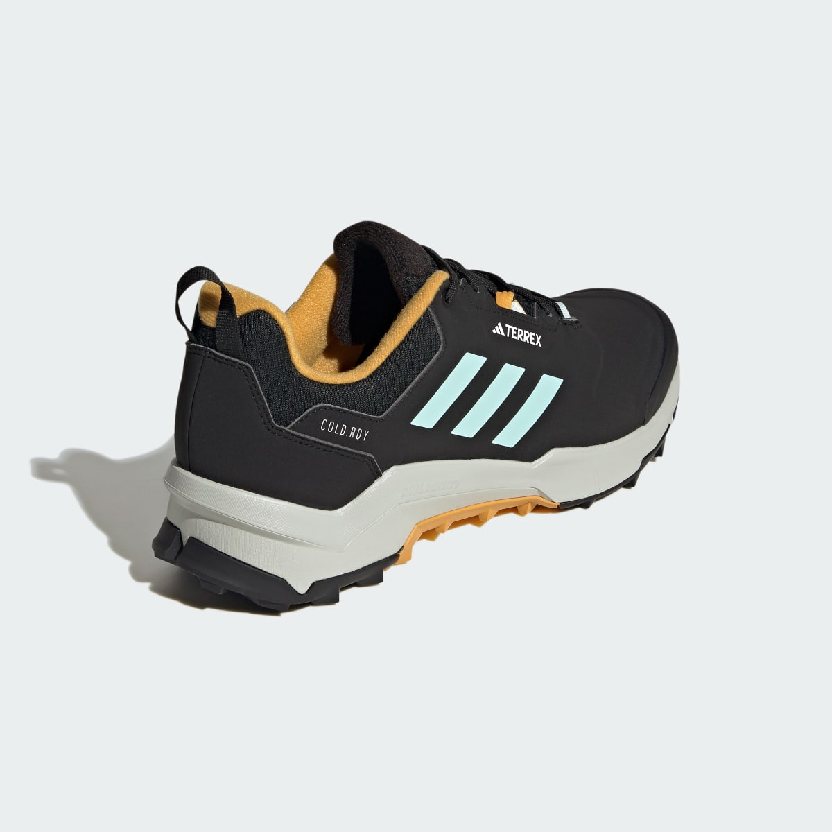 Adidas Scarpe da hiking Terrex AX4 Beta COLD.RDY. 6