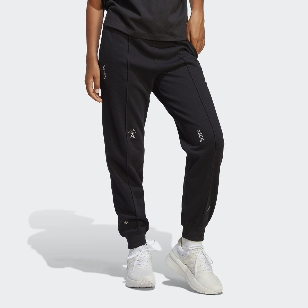 Adidas Pantalon sportswear avec graphismes inspirés de la lithothérapie. 4