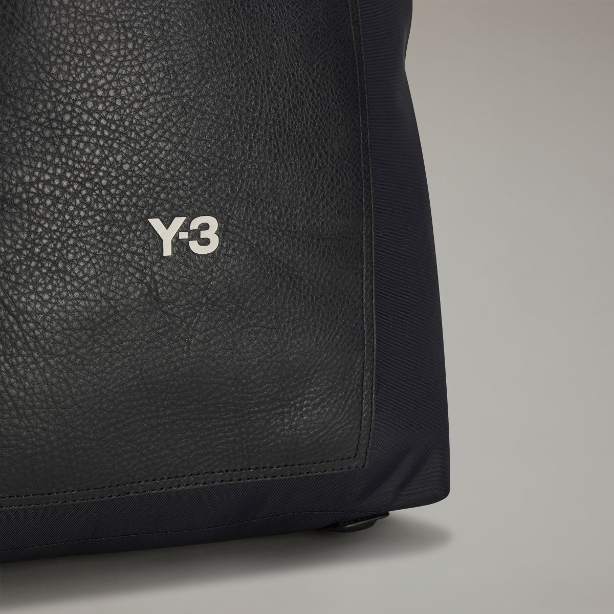 Adidas Y-3 Lux Gym Bag. 7