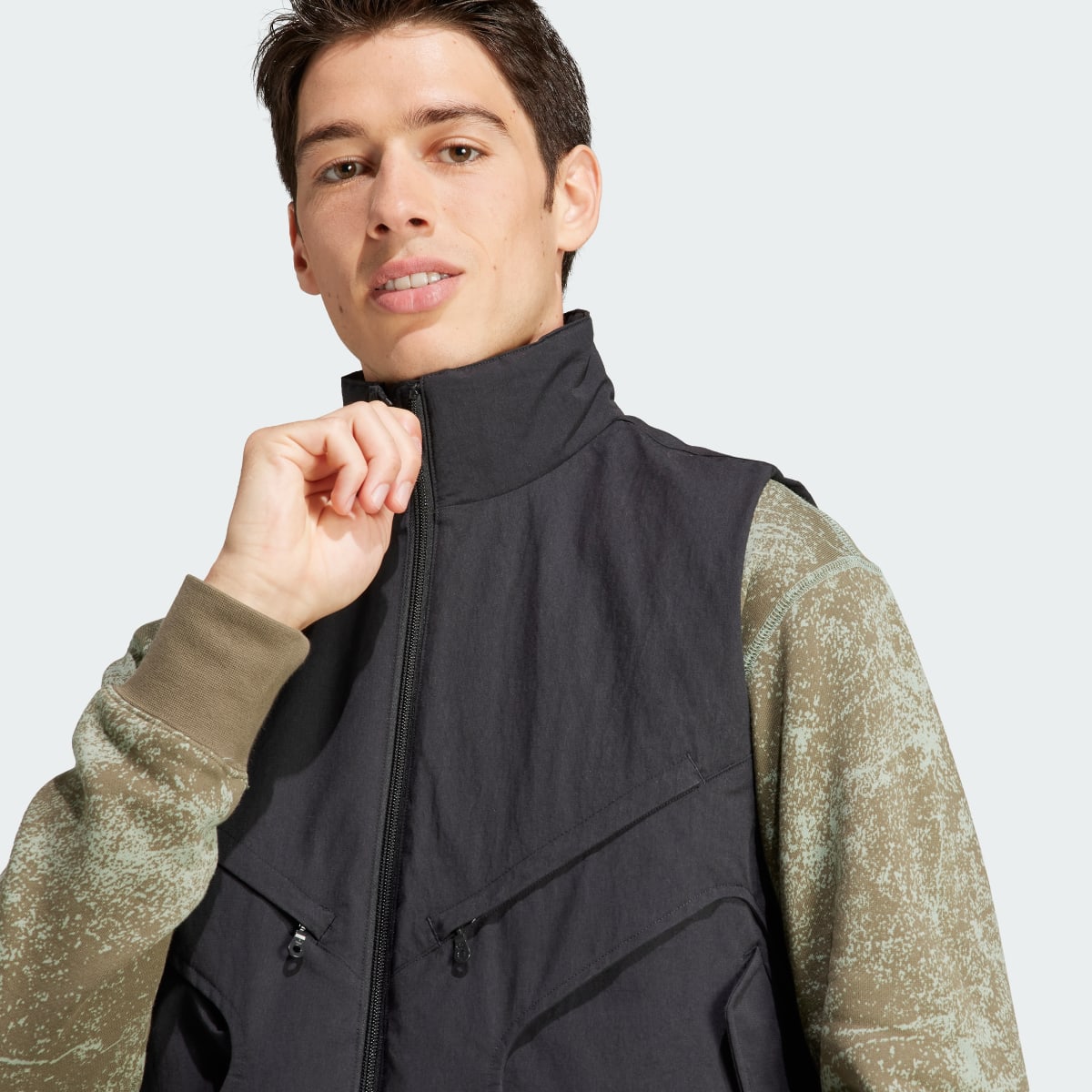 Adidas Adventure Premium Multi-Pocket Vest. 7