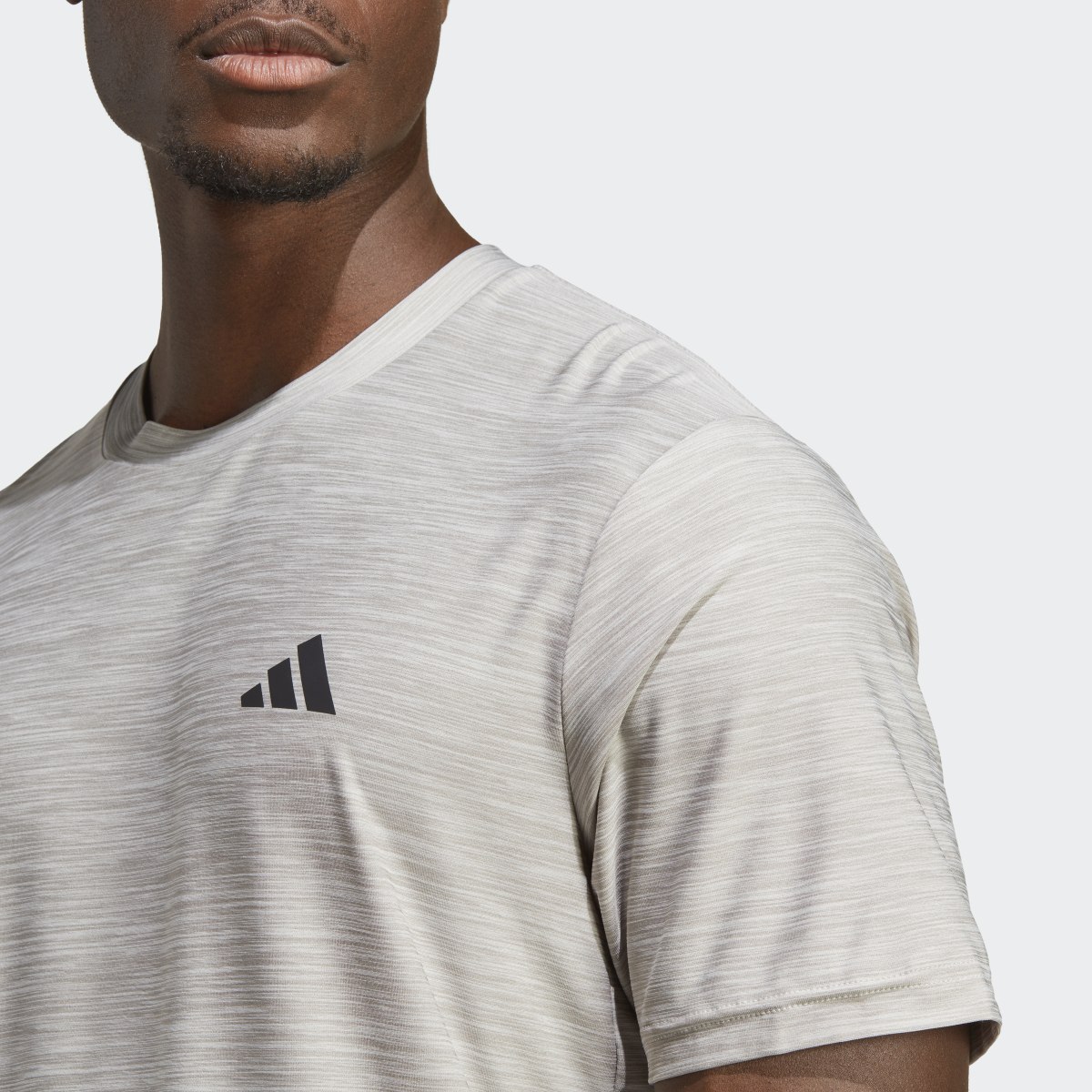 Adidas T-shirt da allenamento Train Essentials Stretch. 7