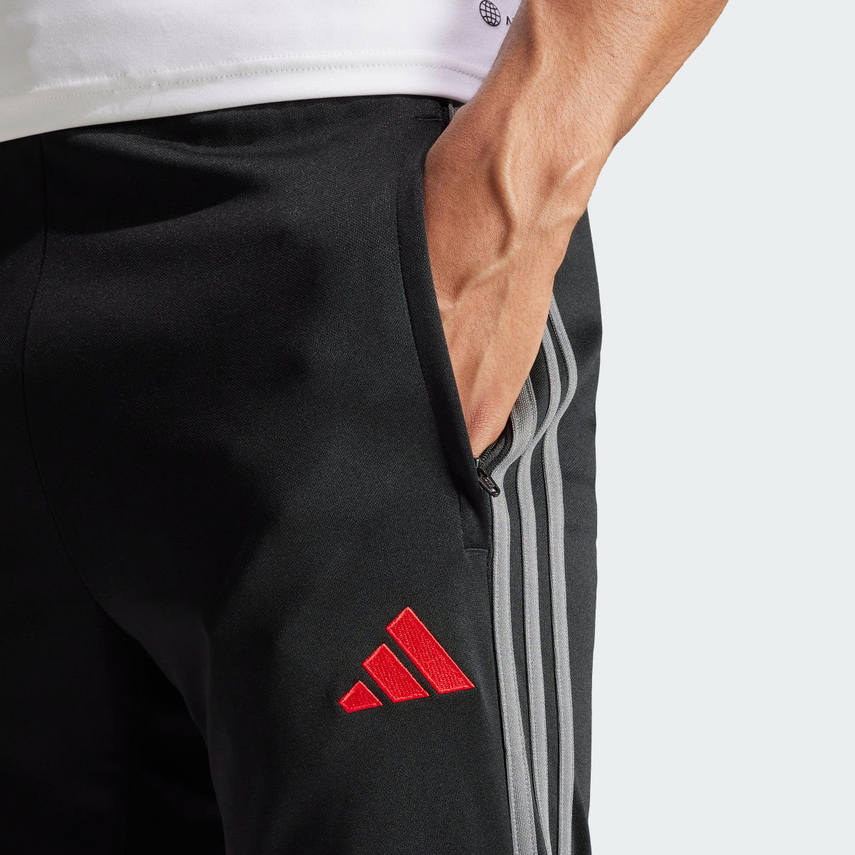 Adidas Tiro 23 Club Training Eşofman Altı. 5