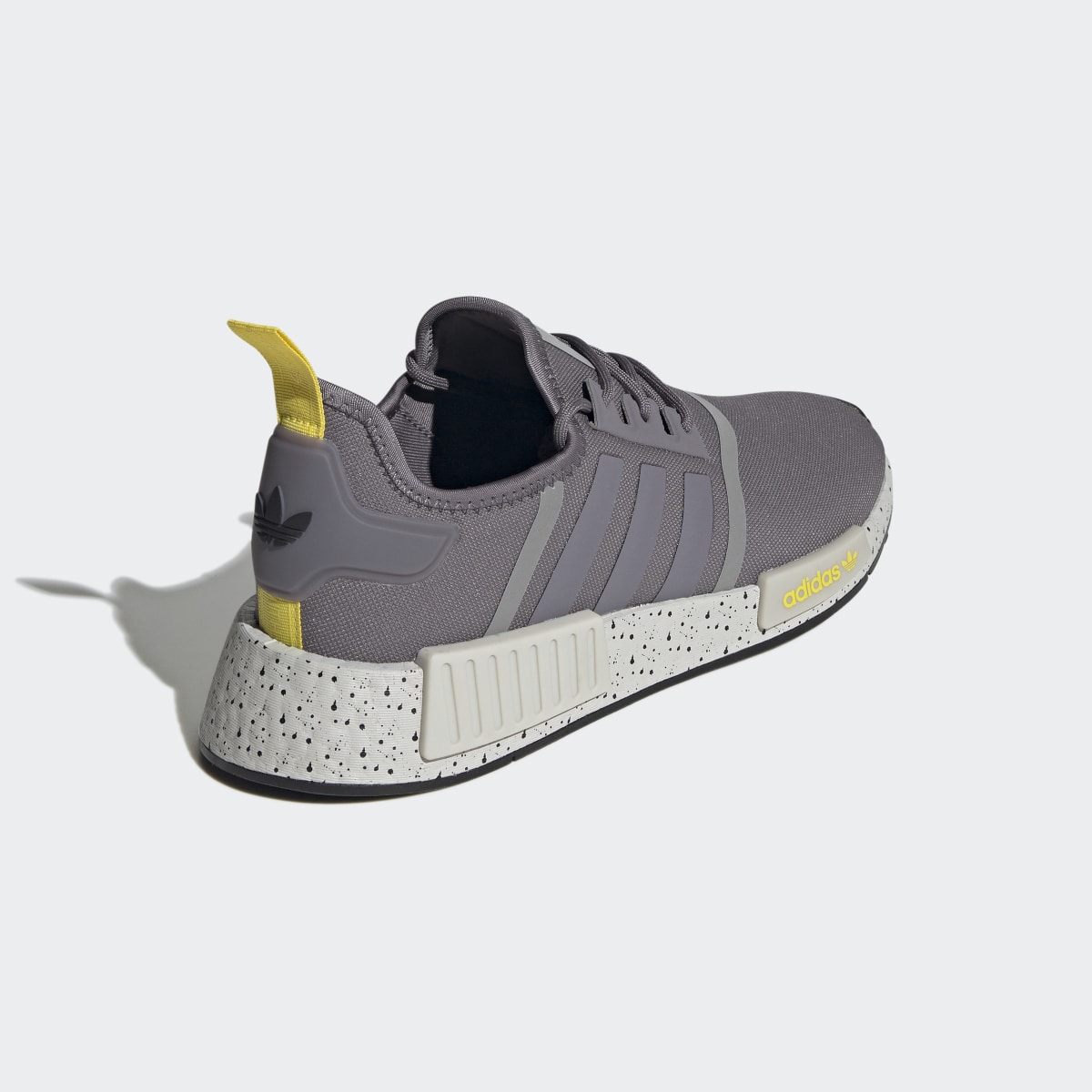 Adidas Tenis NMD_R1. 8