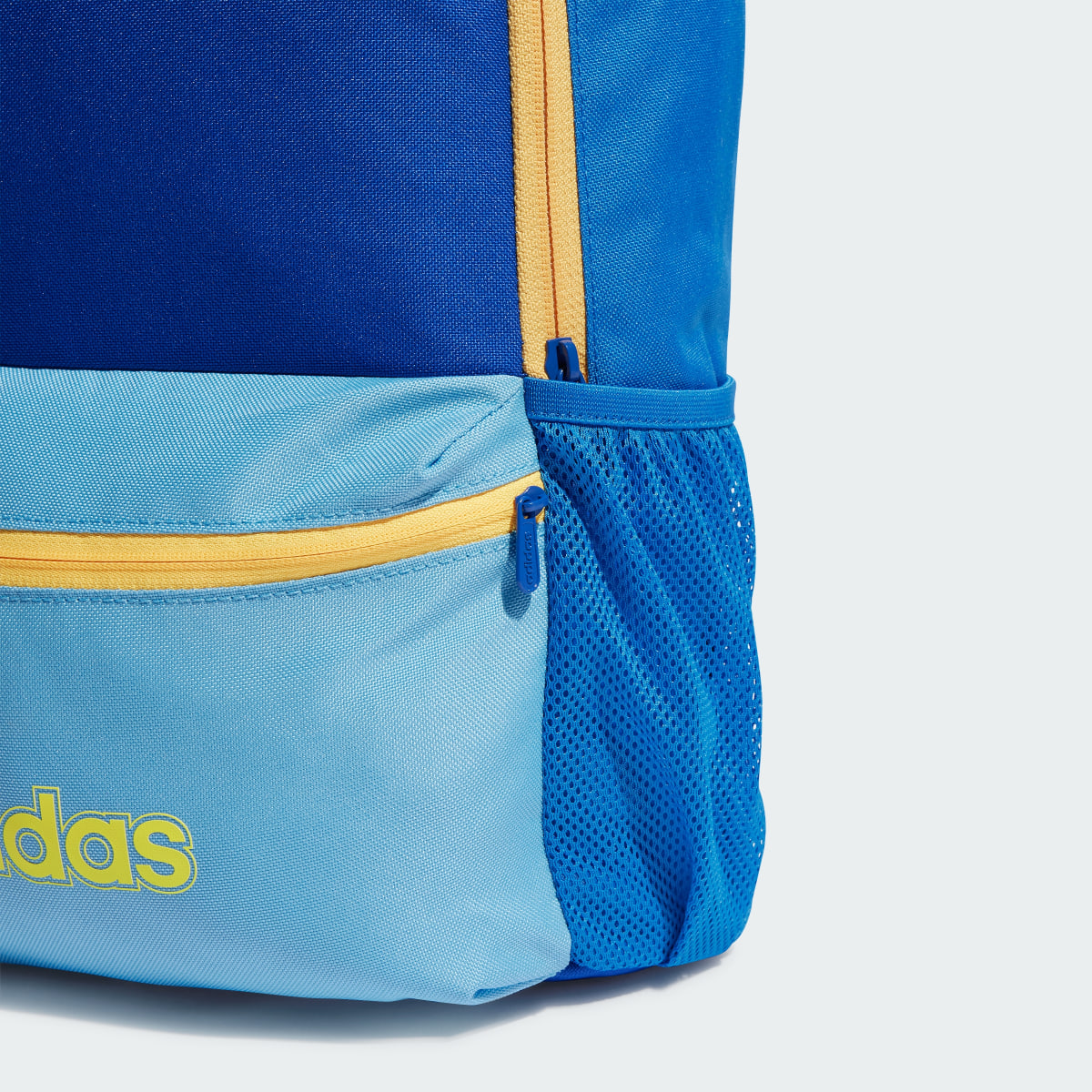 Adidas Mochila Estampada. 4