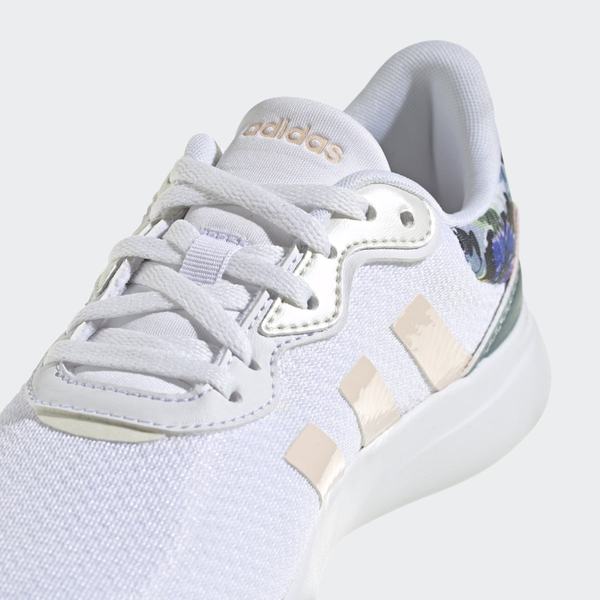 Adidas QT Racer 3.0 Shoes. 8