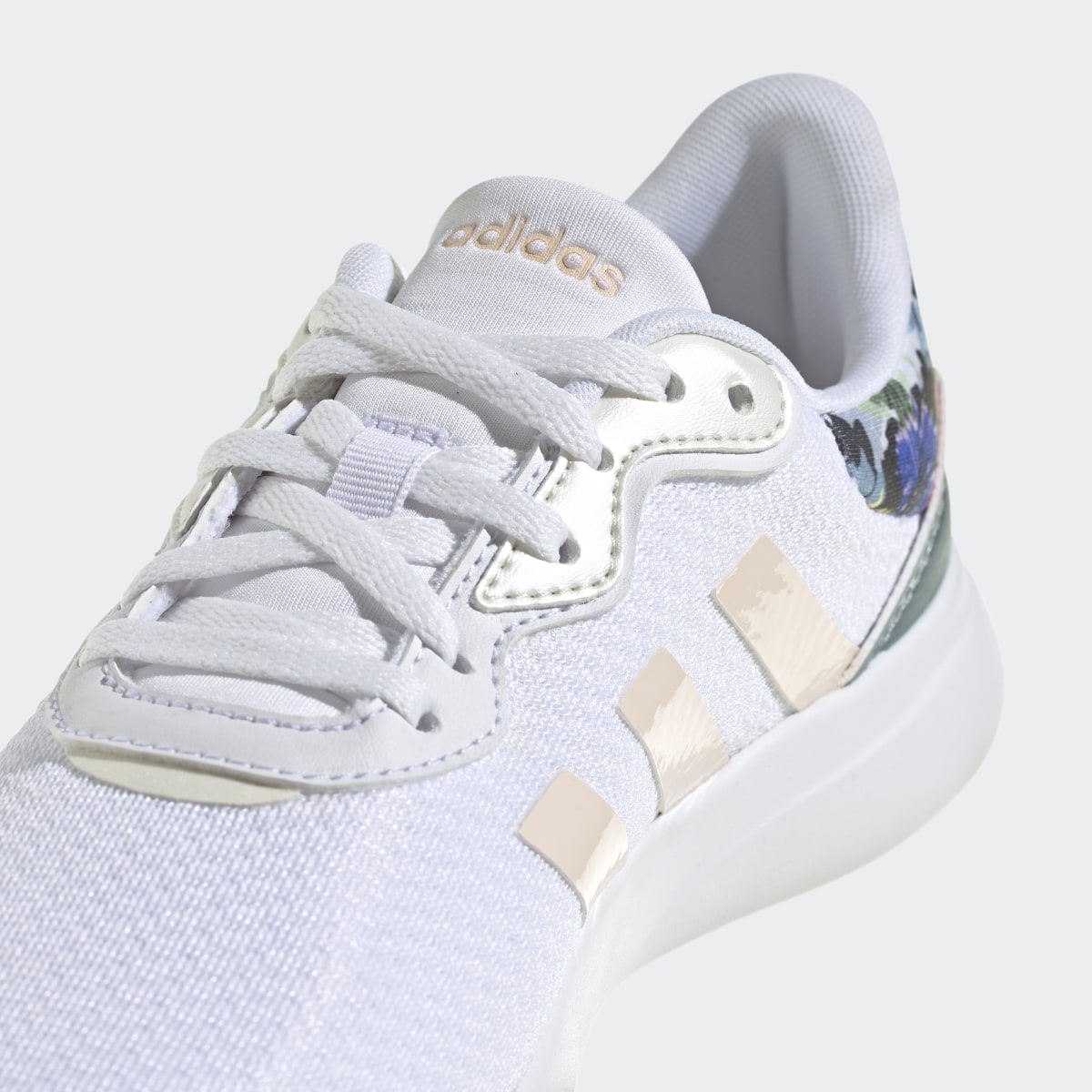 Adidas Scarpe QT Racer 3.0. 8