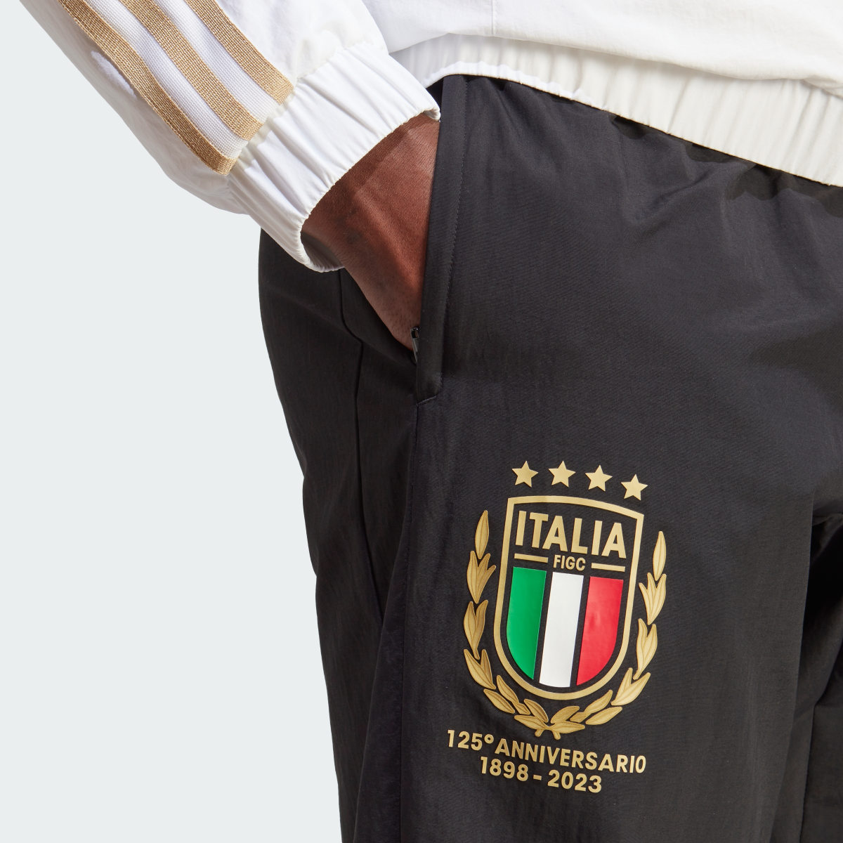 Adidas Pantalón Italia 125th Anniversary. 6