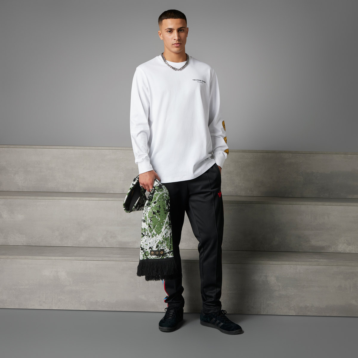 Adidas Bufanda Manchester United Stone Roses. 8 Adidas Bufanda Manchester United Stone Roses. 8