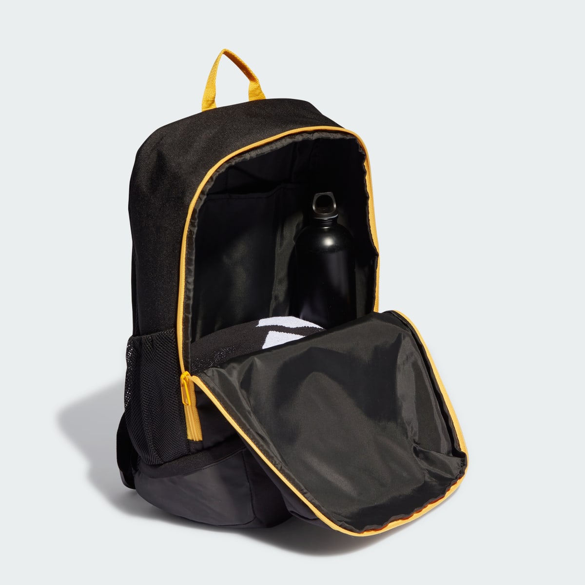 Adidas Juventus Backpack. 5