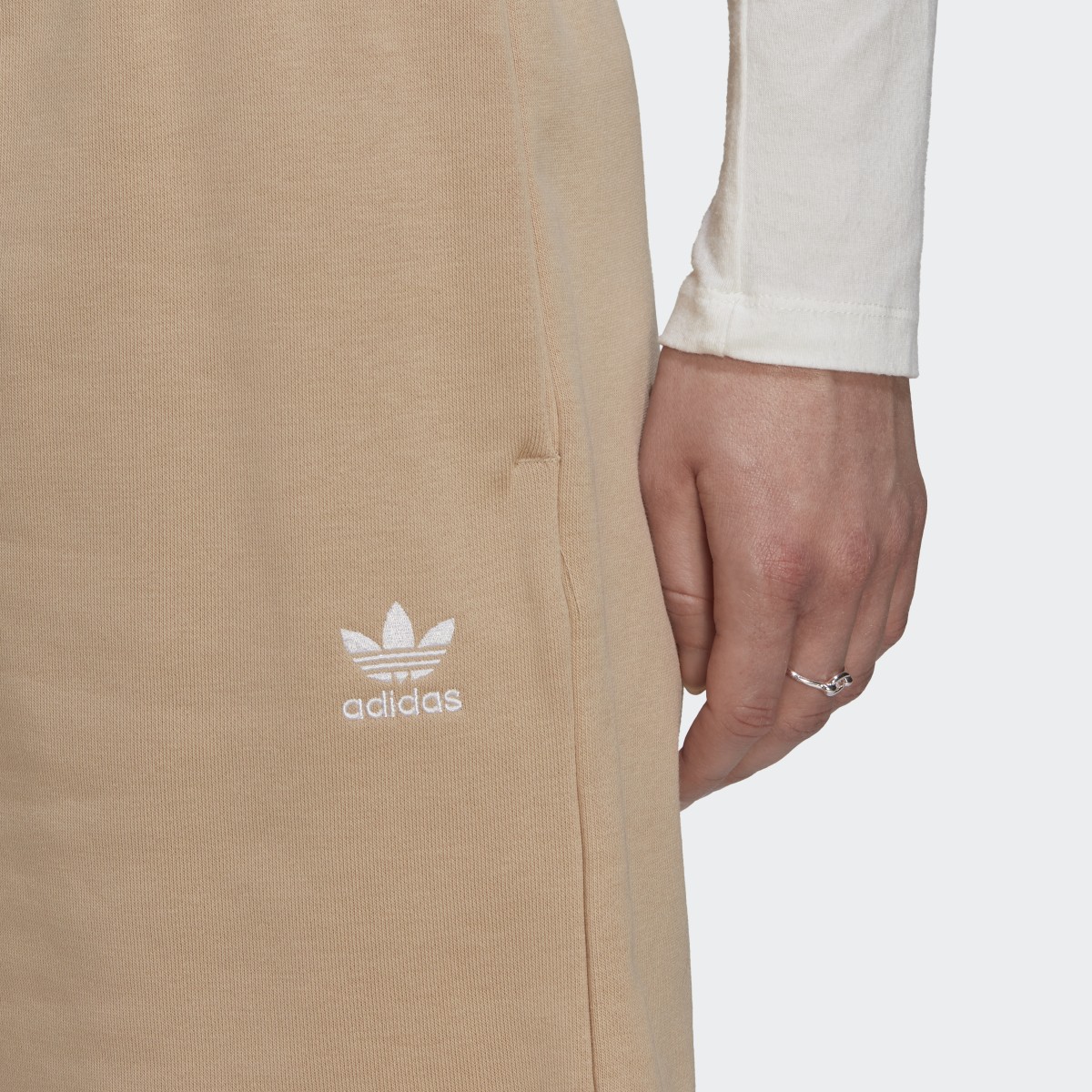 Adidas Adicolor Essentials French Terry Shorts. 5