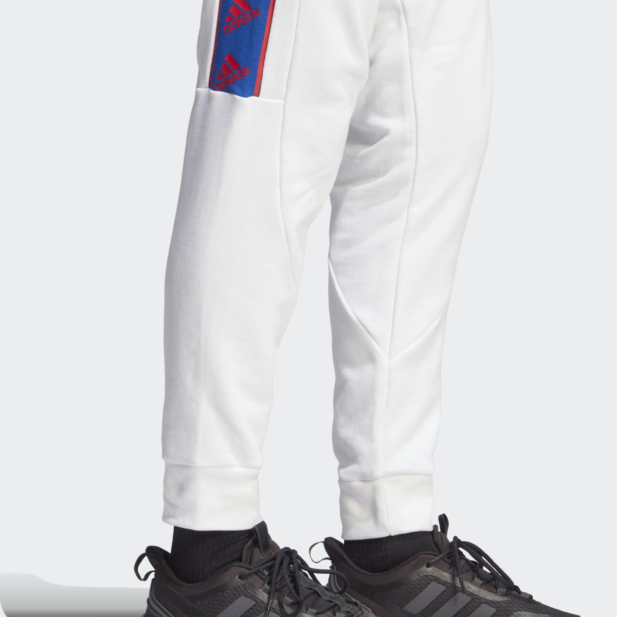 Adidas Brandlove Pants. 6