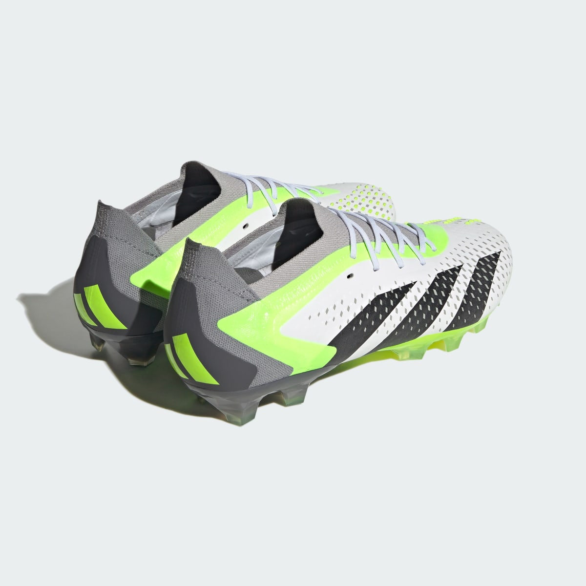 Adidas Botas de Futebol Predator Accuracy.1 Low – Relva artificial. 9